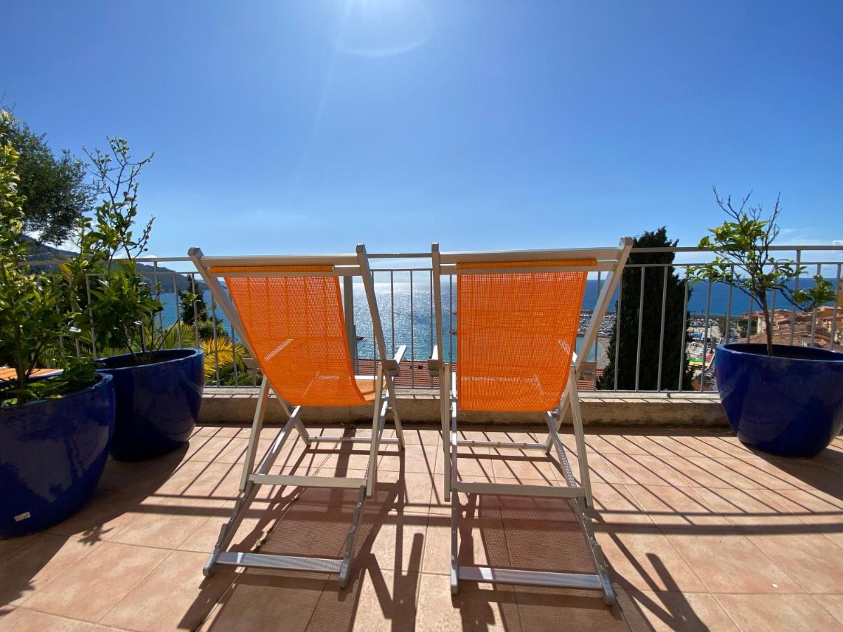 Villa l'ensoleillée vue panoramique mer, 250 m de la plage et du centre ville Menton Exterior foto