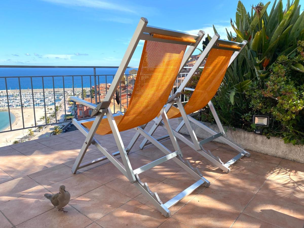 Villa l'ensoleillée vue panoramique mer, 250 m de la plage et du centre ville Menton Exterior foto