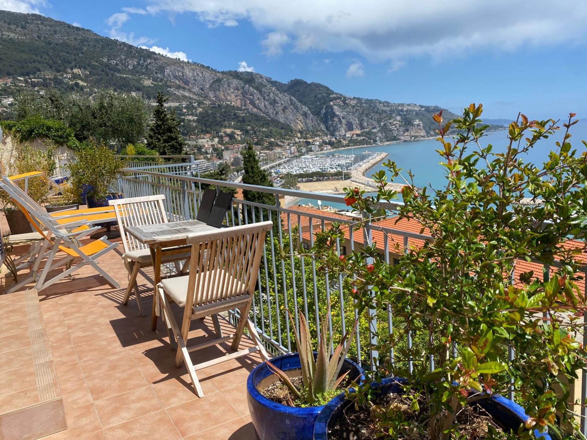 Villa l'ensoleillée vue panoramique mer, 250 m de la plage et du centre ville Menton Exterior foto